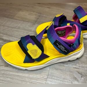 Flower Mountain Nazca Sandals Multicolor Womens Size 5.5 / 36
